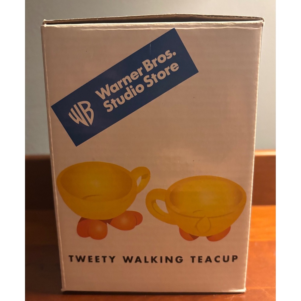 Warner Bros Studio Store Tweety Walking Teacup Yellow Ceramic Collectible 2000 - Picture 2 of 9